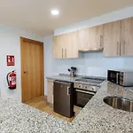 Tiu Enrique Residences דירה