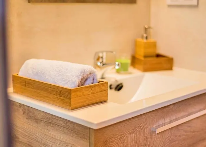 Tiu Enrique Residences Apartament *