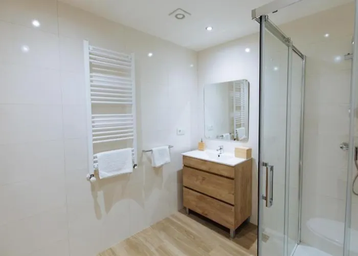 Tiu Enrique Residences Apartament Seguenco